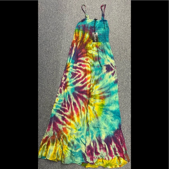 Long Dress by Sacred Threads.   CL/GR 11.  222481 - Picture 5 of 7